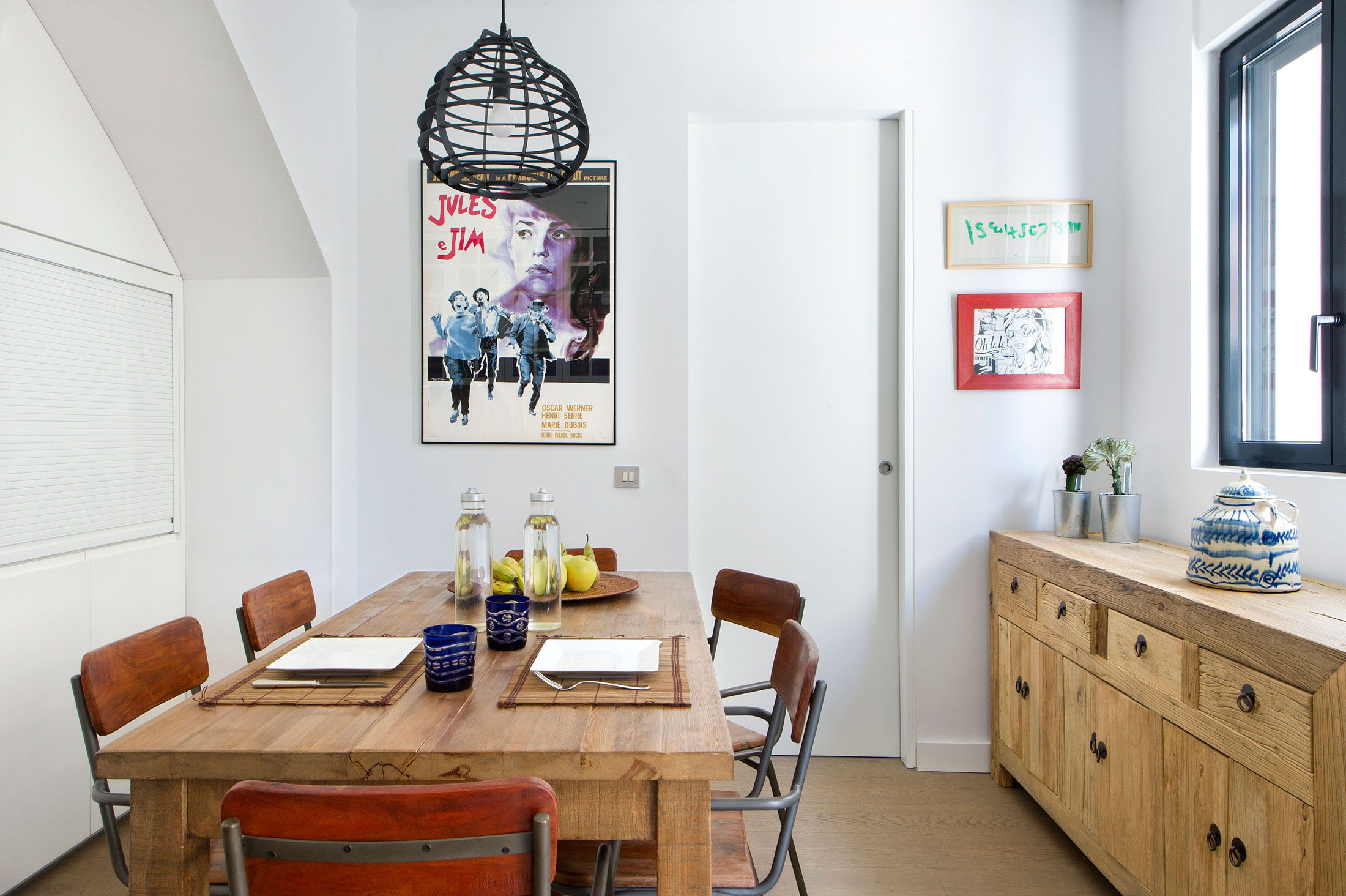 A 50s House Turned into a Cozy Modern Home for a Young Couple and Children in Madrid by Egue y Seta (12)