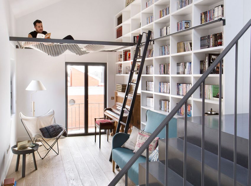 A 50s House Turned into a Cozy Modern Home for a Young Couple and Children in Madrid by Egue y Seta (27)