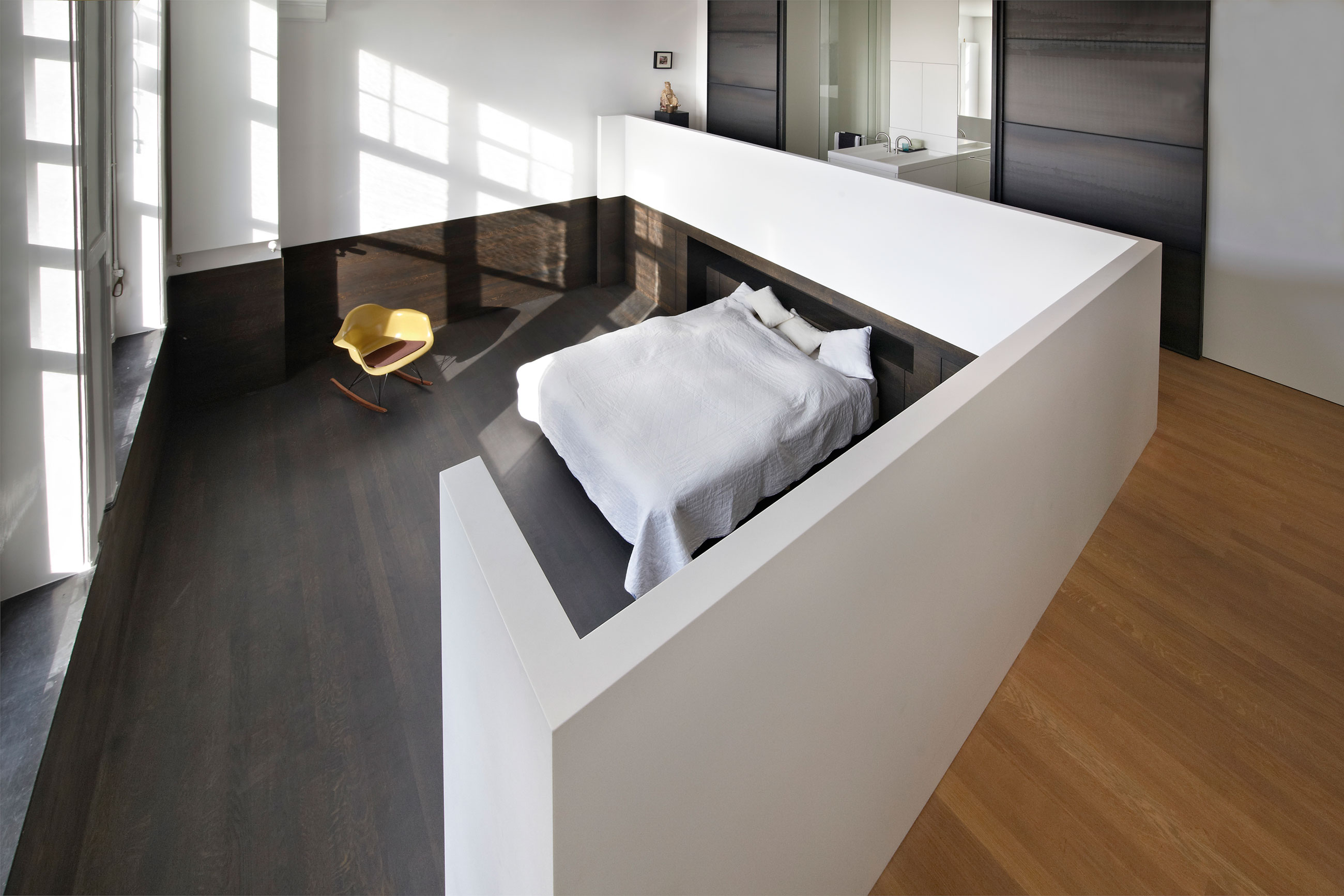 A Beautiful Modern House Full of History and Charm on the Lauriergracht in Amsterdam by Witteveen Architects (16)
