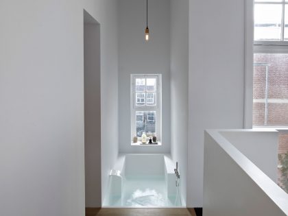 A Beautiful Modern House Full of History and Charm on the Lauriergracht in Amsterdam by Witteveen Architects (23)