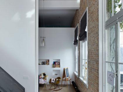 A Beautiful Modern House Full of History and Charm on the Lauriergracht in Amsterdam by Witteveen Architects (8)