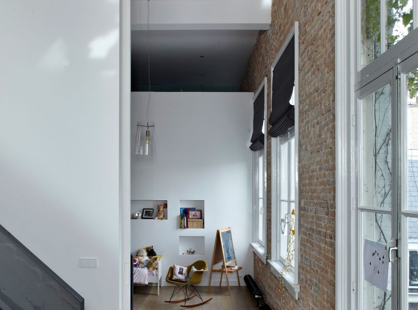 A Beautiful Modern House Full of History and Charm on the Lauriergracht in Amsterdam by Witteveen Architects (8)