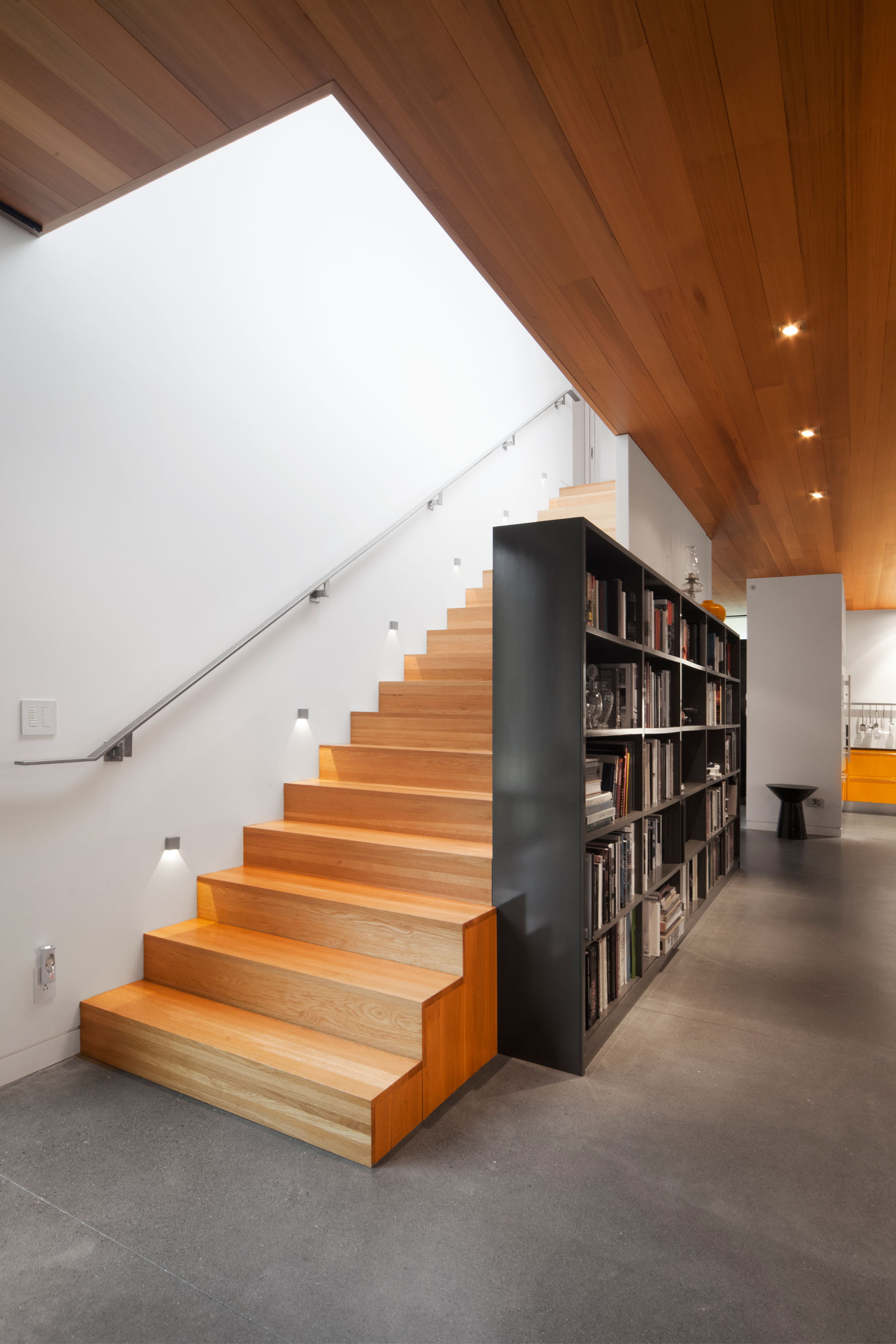 An Elegant Bi-Generational Family Cottage on a Large Wooded Lot near Sutton, Quebec by Les architectes FABG (10)