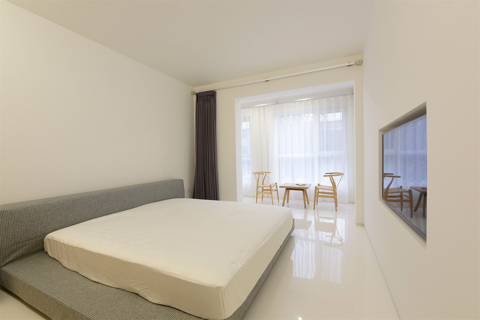 A Bright Contemporary Townhouse Full of Character in the Chaoyang District of Beijing by ARCHSTUDIO (16)