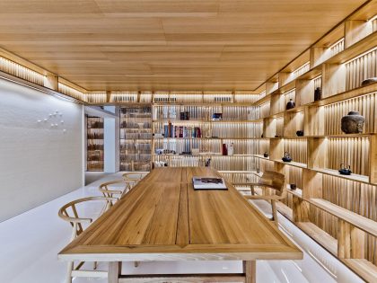 A Bright Contemporary Townhouse Full of Character in the Chaoyang District of Beijing by ARCHSTUDIO (22)