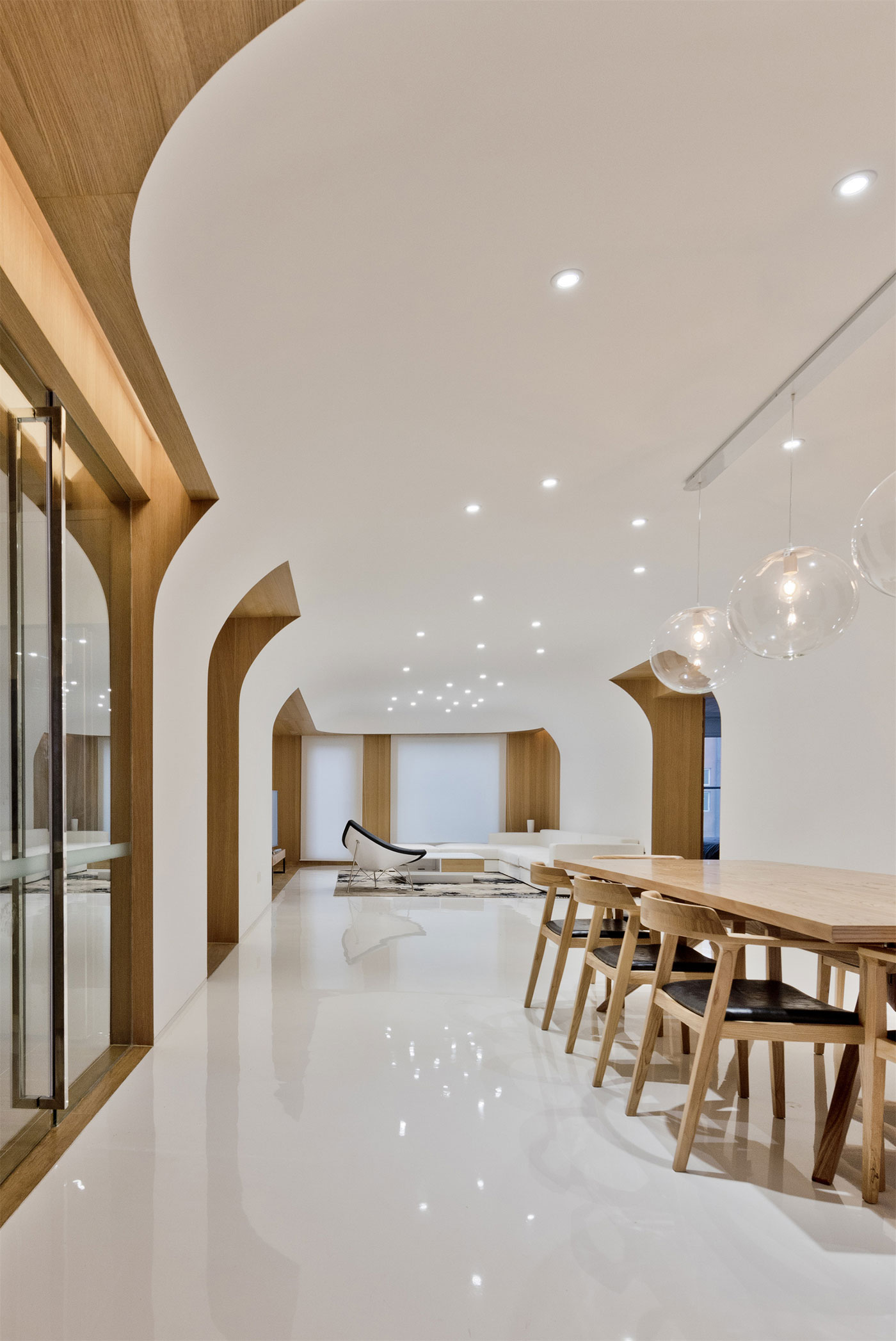 A Bright Contemporary Townhouse Full of Character in the Chaoyang District of Beijing by ARCHSTUDIO (8)