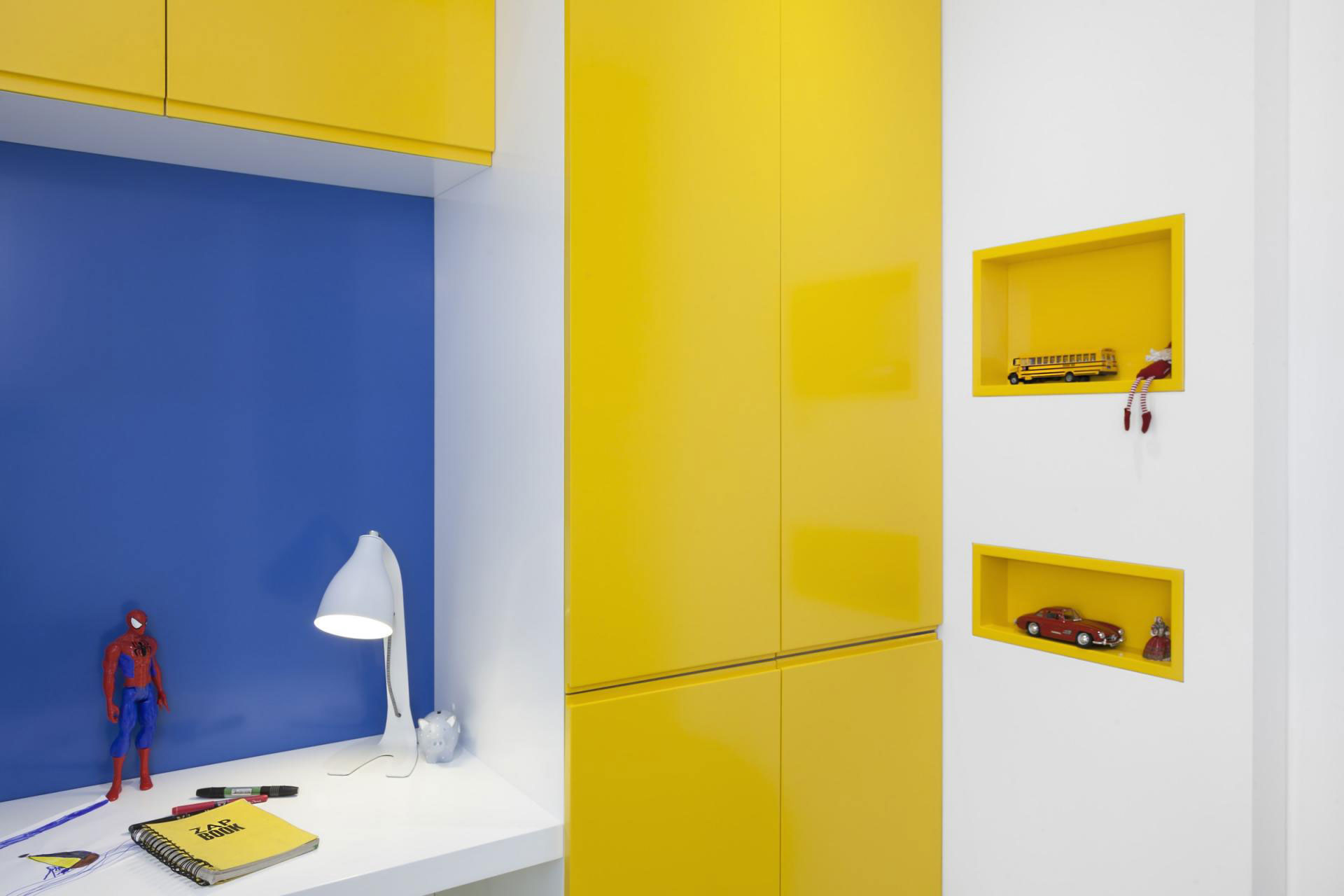 A Cheerful Apartment in Blue, Yellow and White for a Father and Son in Paris by Agence Glenn Medioni (17)