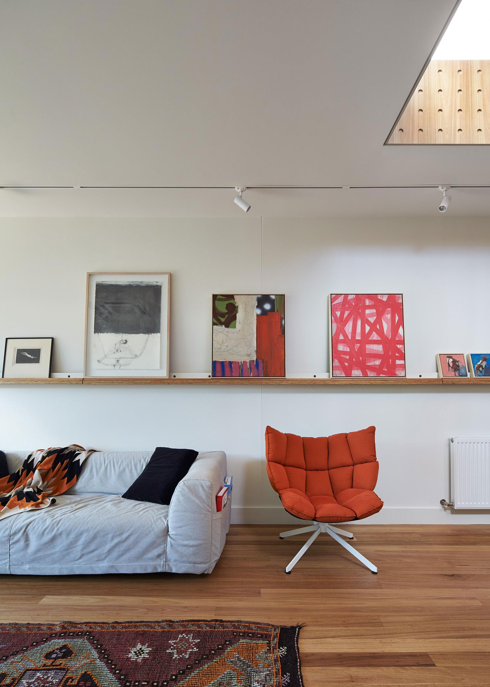 A Colorful and Chic Private Home Full of Art in Melbourne, Australia by FMD Architects (1)