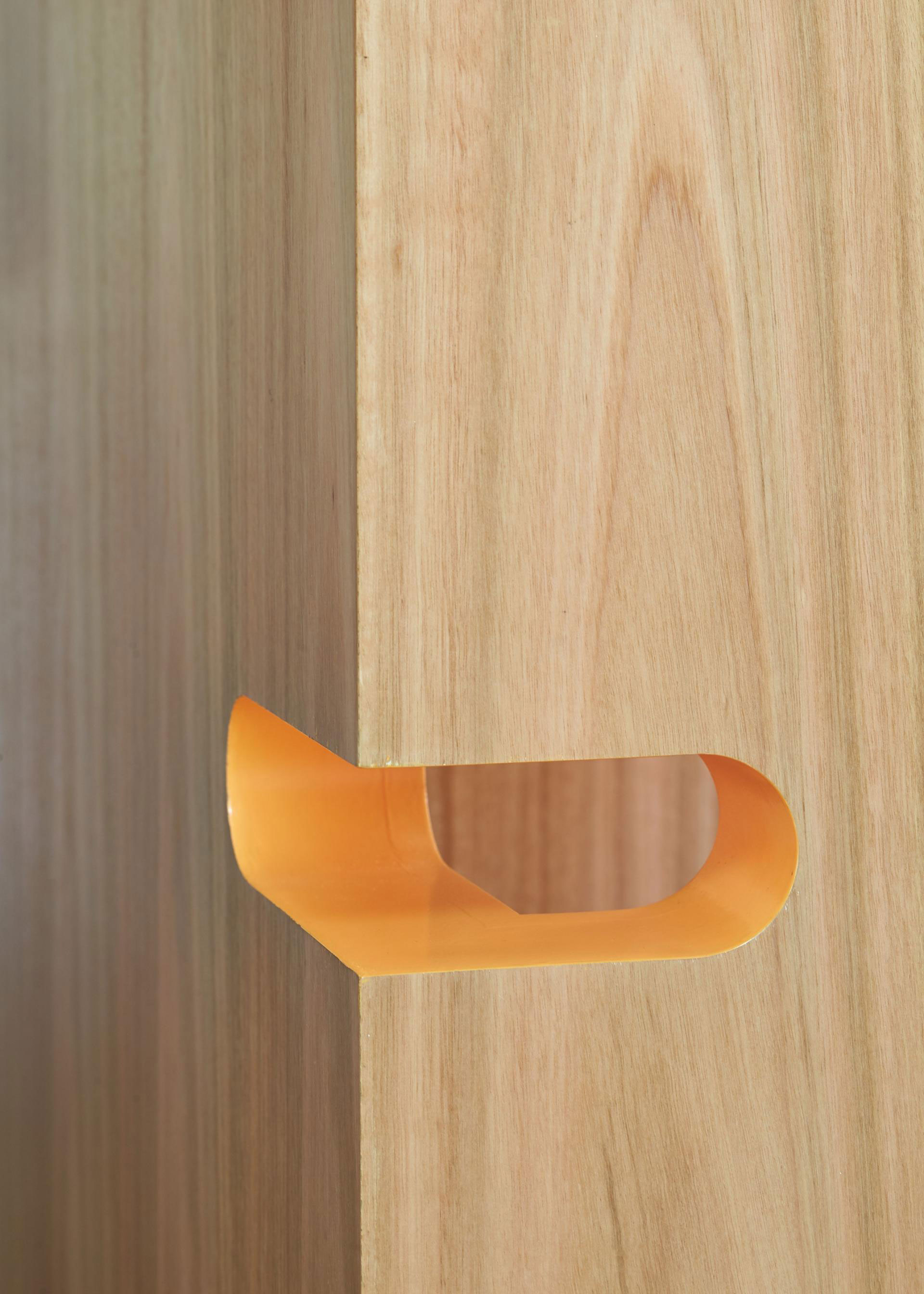 A Colorful and Chic Private Home Full of Art in Melbourne, Australia by FMD Architects (16)