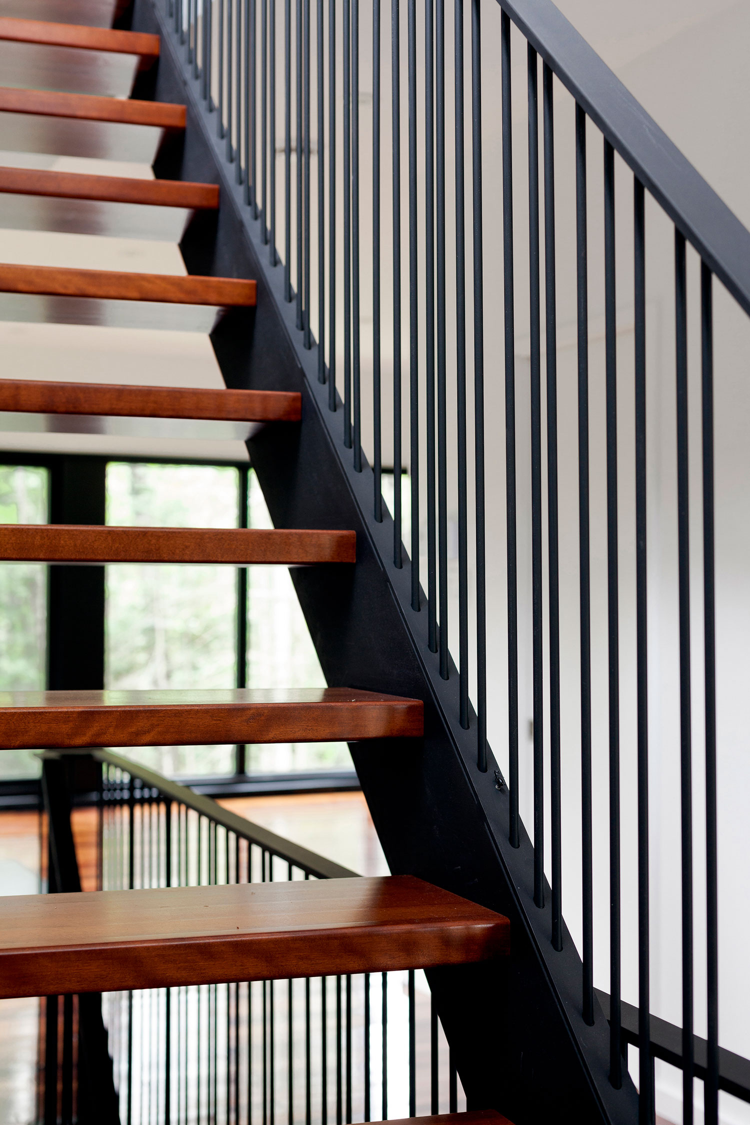 A Spacious Contemporary Home with Light-Filled Interiors in the Forests of Quebec by Nathalie Thibodeau Architecte (12)