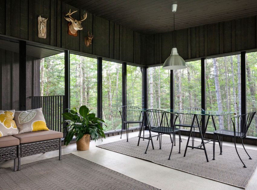 A Spacious Contemporary Home with Light-Filled Interiors in the Forests of Quebec by Nathalie Thibodeau Architecte (6)