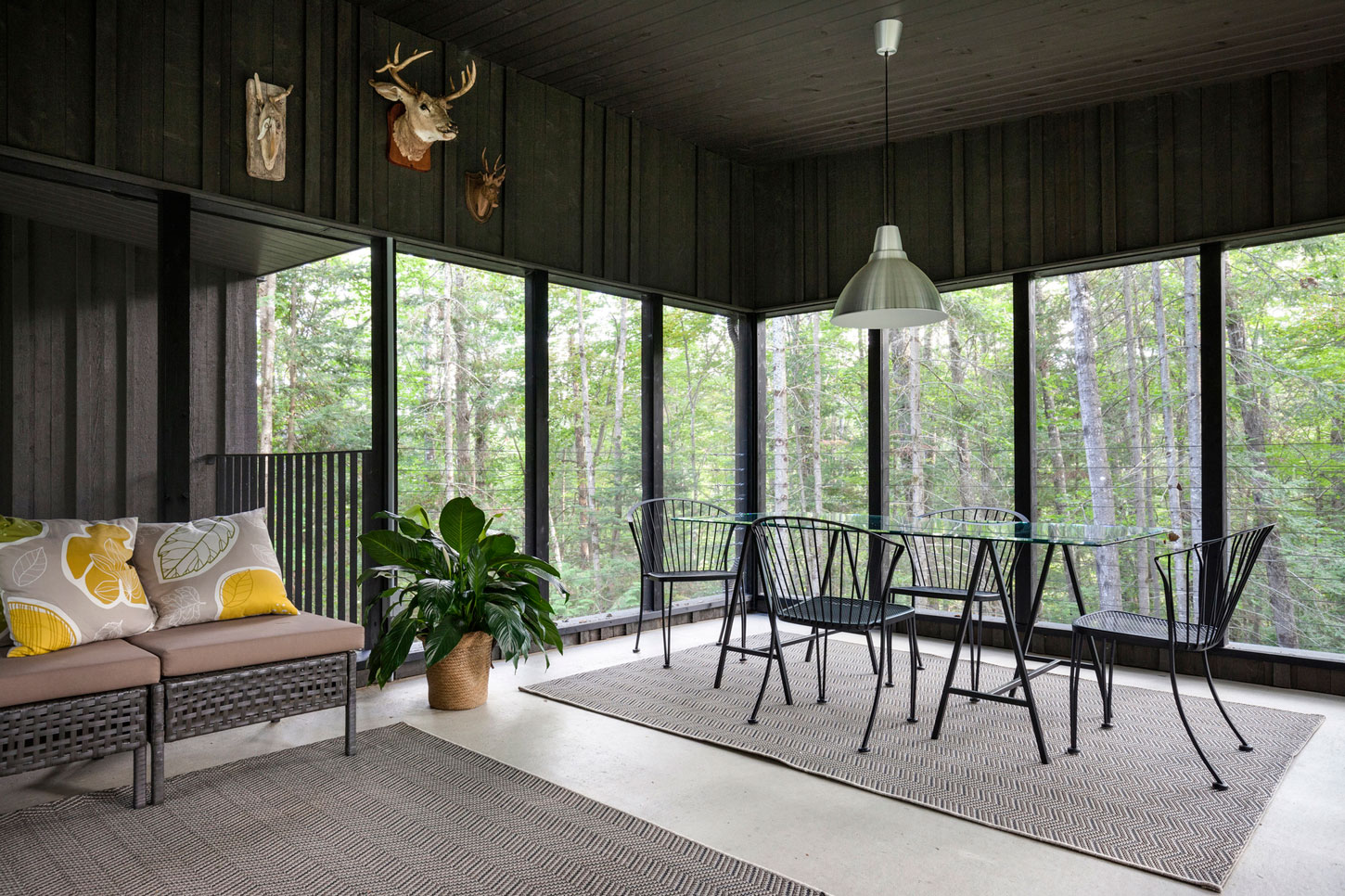 A Spacious Contemporary Home with Light-Filled Interiors in the Forests of Quebec by Nathalie Thibodeau Architecte (6)