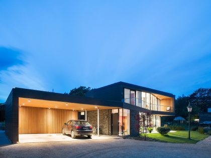 A Beautiful Contemporary House Surrounded by Nature on Three Sides in Aarhus, Denmark by C.F. Møller (14)