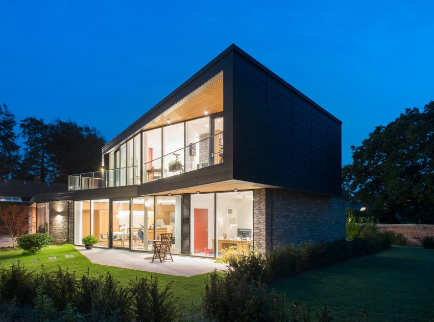 A Beautiful Contemporary House Surrounded by Nature on Three Sides in Aarhus, Denmark by C.F. Møller (17)