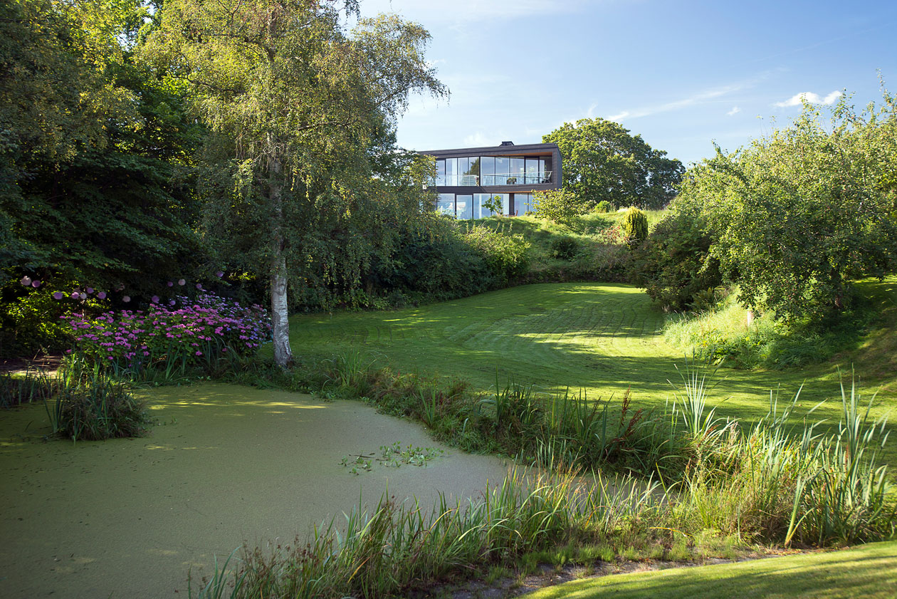A Beautiful Contemporary House Surrounded by Nature on Three Sides in Aarhus, Denmark by C.F. Møller (2)