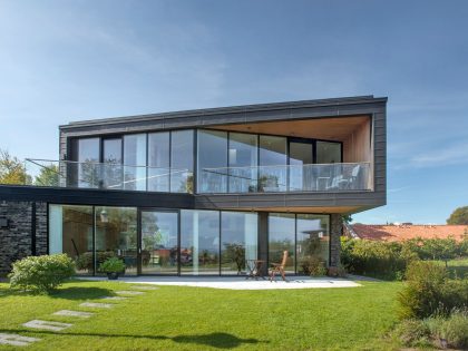 A Beautiful Contemporary House Surrounded by Nature on Three Sides in Aarhus, Denmark by C.F. Møller (3)