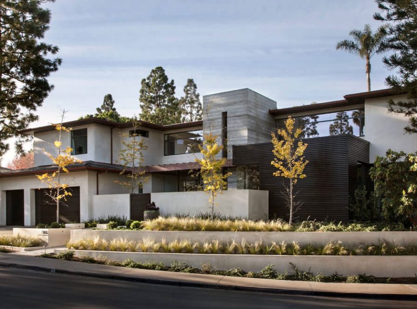 A Contemporary House with an Ambiance of Luxury and Comfort in California by RDM General Contractors (1)