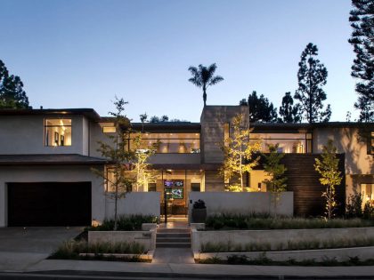 A Contemporary House with an Ambiance of Luxury and Comfort in California by RDM General Contractors (19)