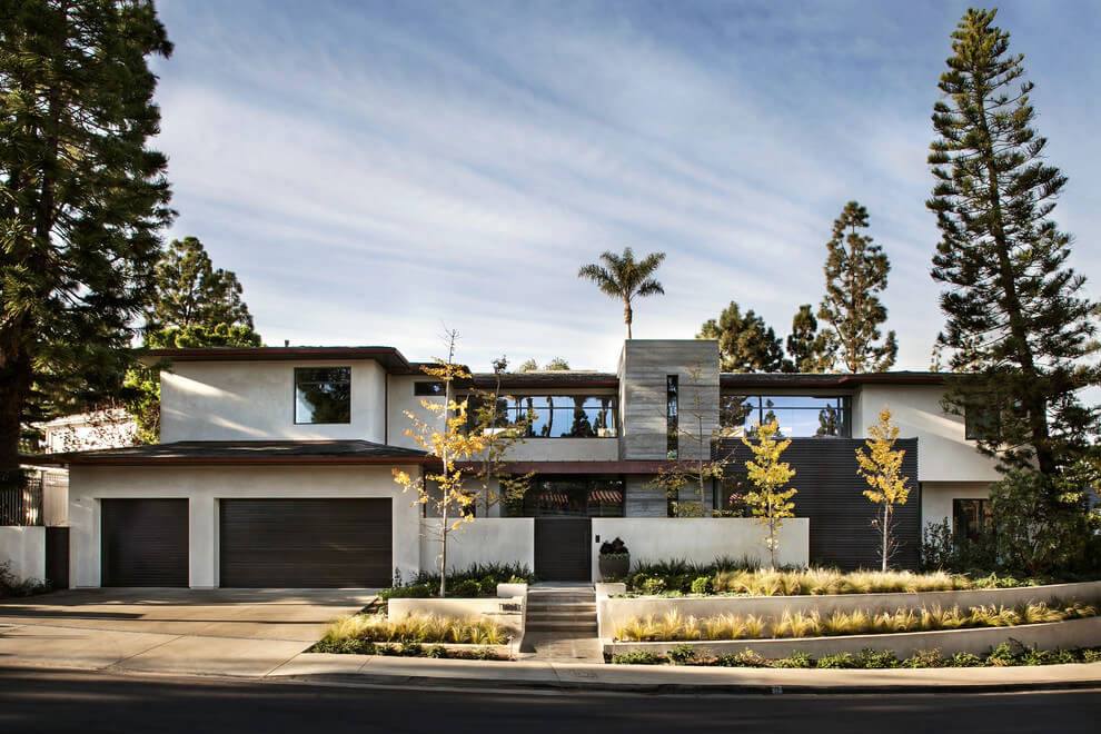 A Contemporary House with an Ambiance of Luxury and Comfort in California by RDM General Contractors (2)