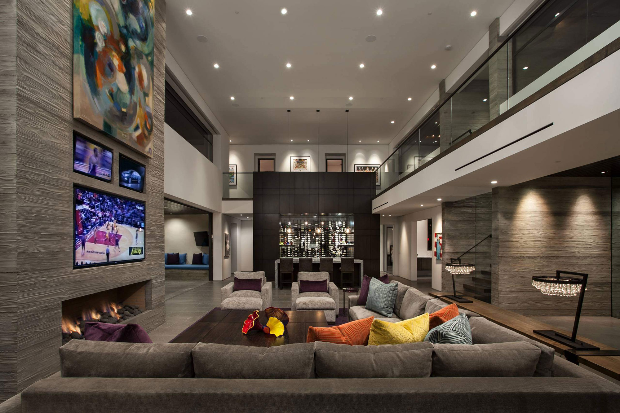 A Contemporary House with an Ambiance of Luxury and Comfort in California by RDM General Contractors (4)