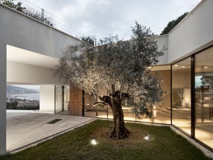 A Contemporary Villa with Indoor Swimming Pool in Roquebrune-Cap-Martin, France by A2CM & Ceschia e Mentil Architetti Associati (18)