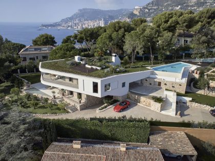 A Contemporary Villa with Indoor Swimming Pool in Roquebrune-Cap-Martin, France by A2CM & Ceschia e Mentil Architetti Associati (3)