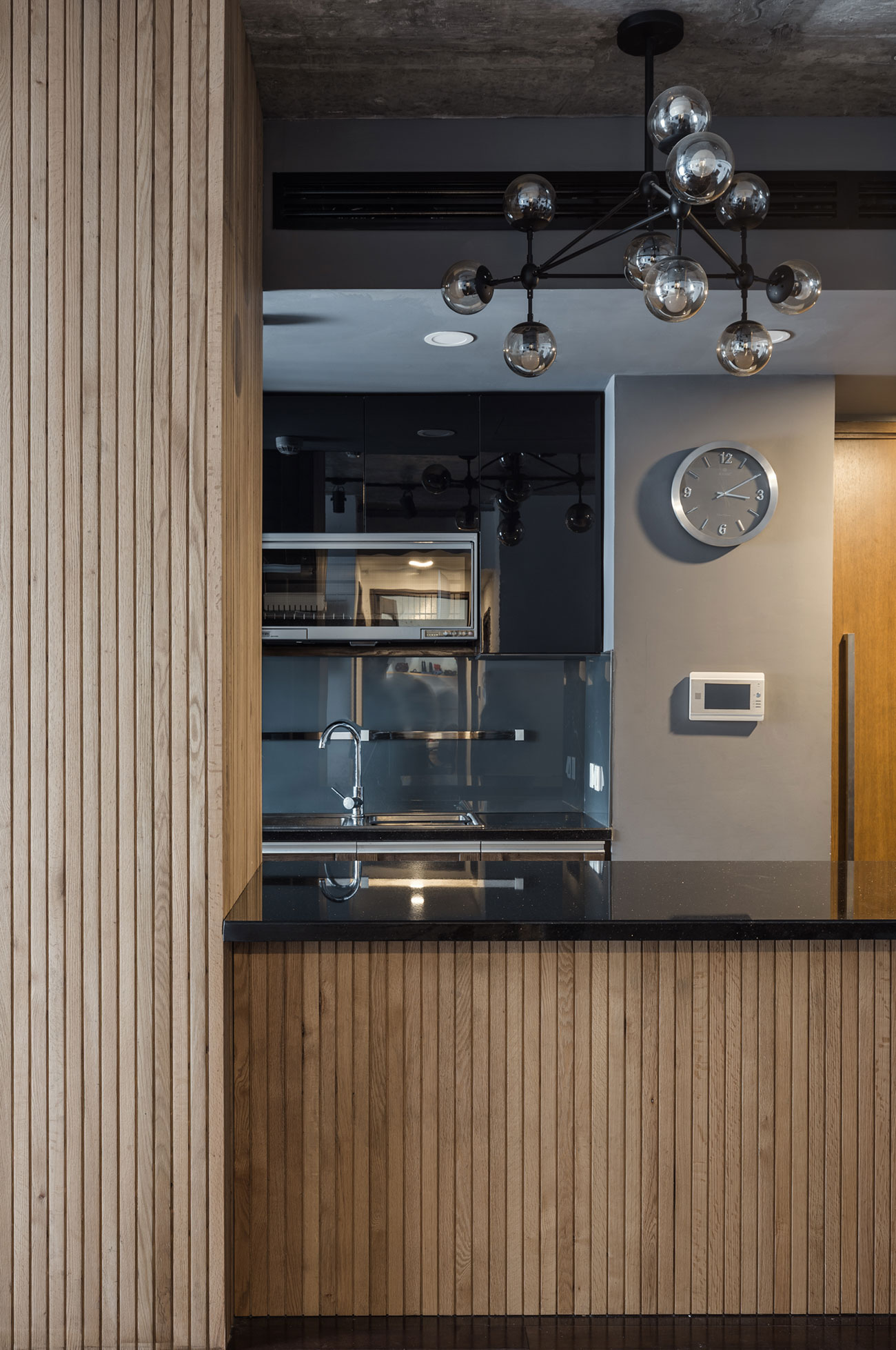 A Cozy and Elegant Apartment Full of Warmth Character in Hanoi, Vietnam by Le Studio (5)