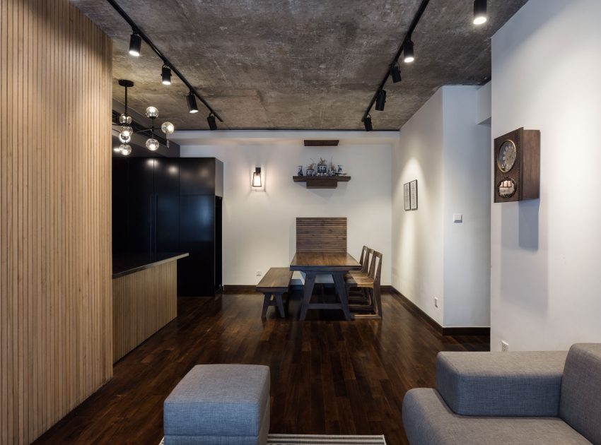 A Cozy and Elegant Apartment Full of Warmth Character in Hanoi, Vietnam by Le Studio (6)