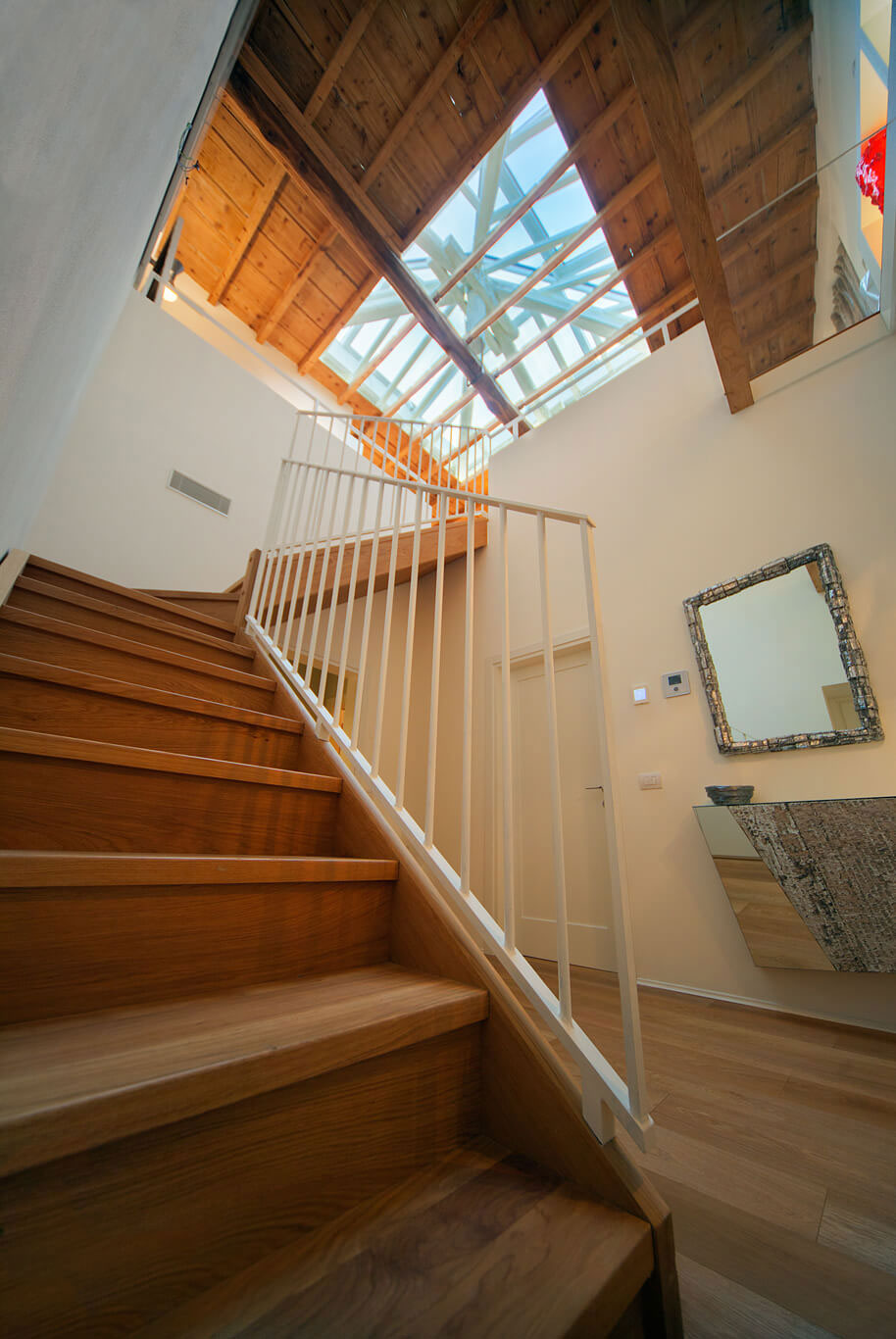 A Fun and Stylish House with a Simple and Elegant Interior in Milan, Italy by Massimo Donizelli (8)