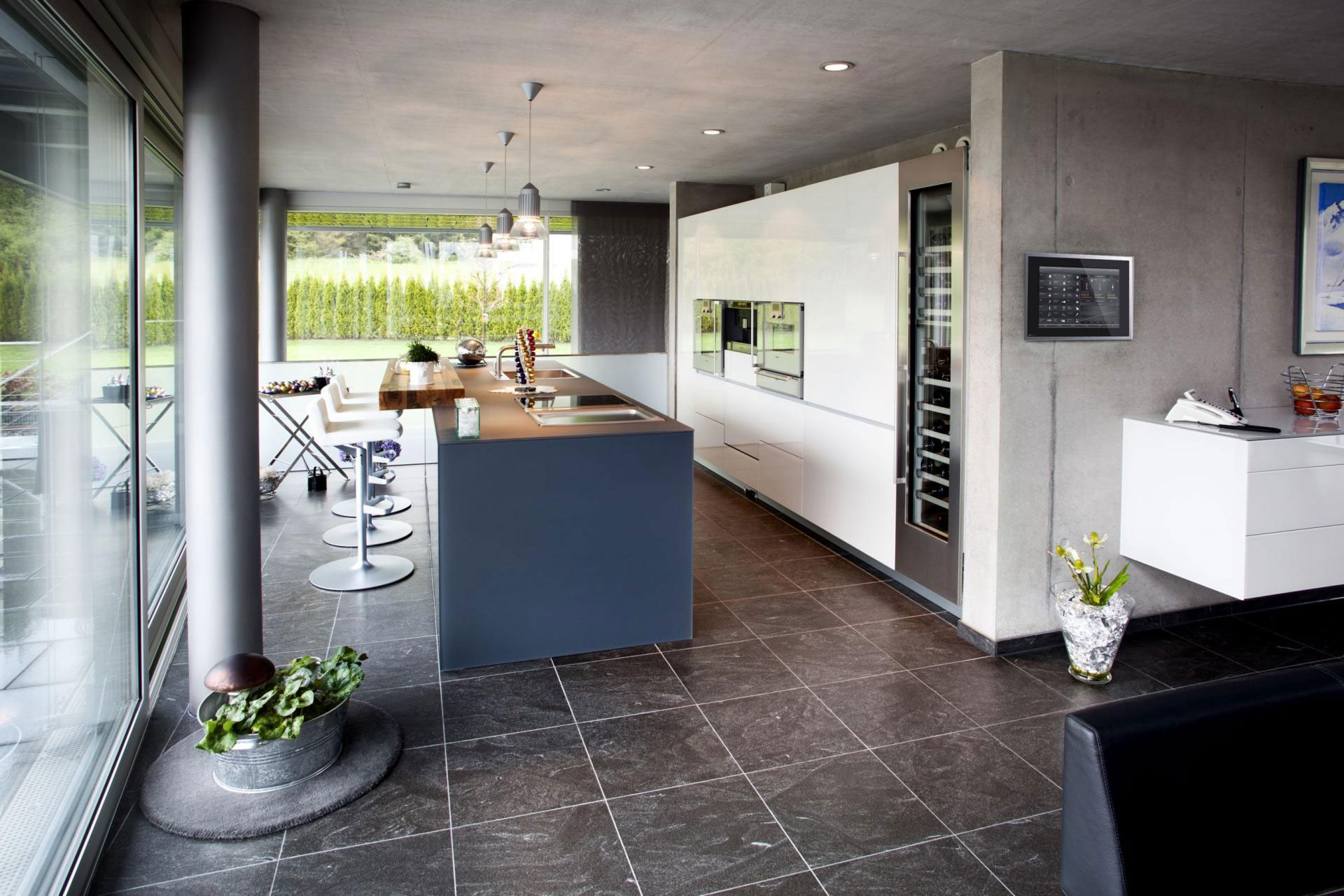 A Stunning High-Tech Modern House Consists of Two Different Volumes in Germany by Eppler + Bühler (13)