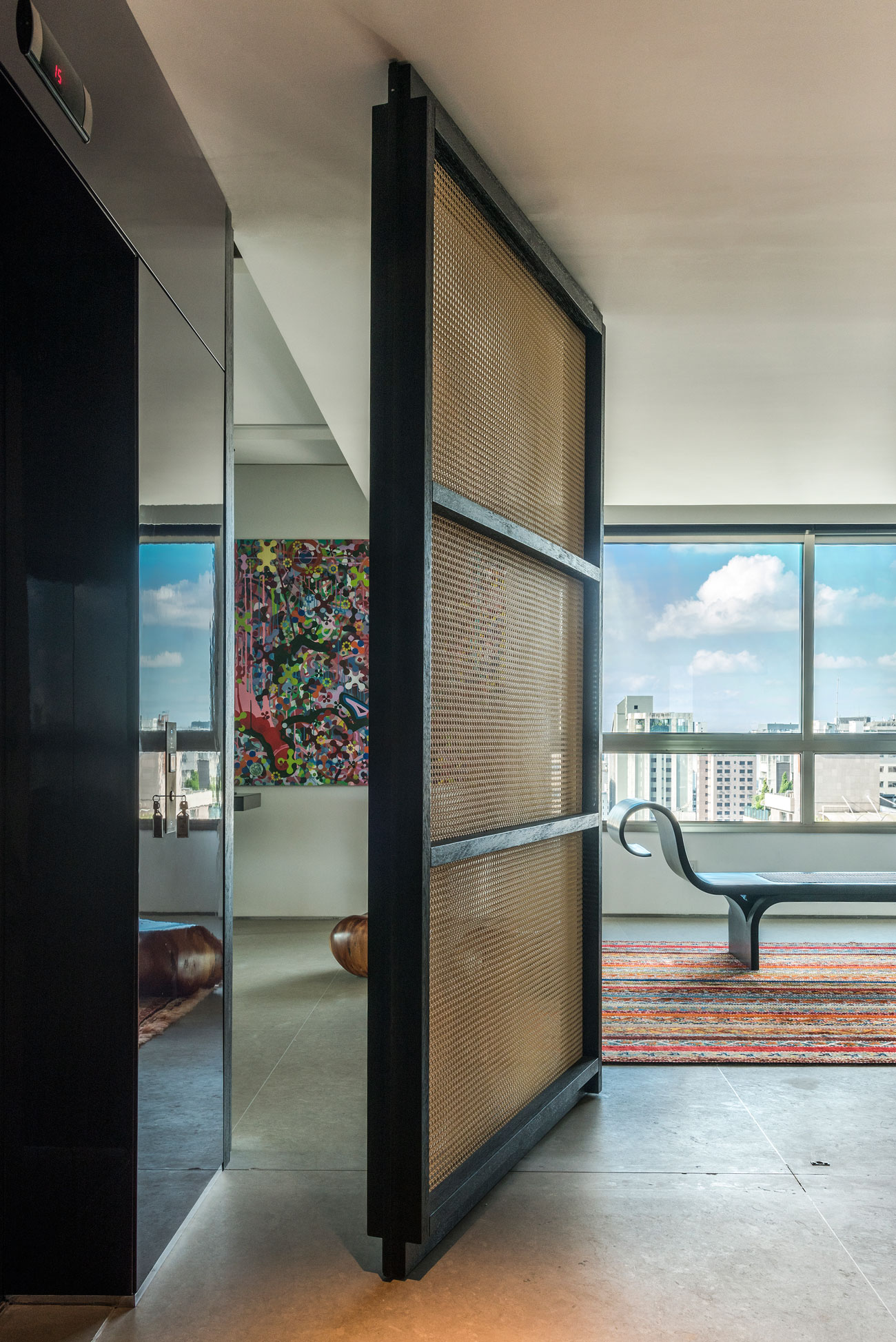 A Hip and Colorful Apartment for an Art Collector in Belo Horizonte, Brazil by 2arquitetos (12)