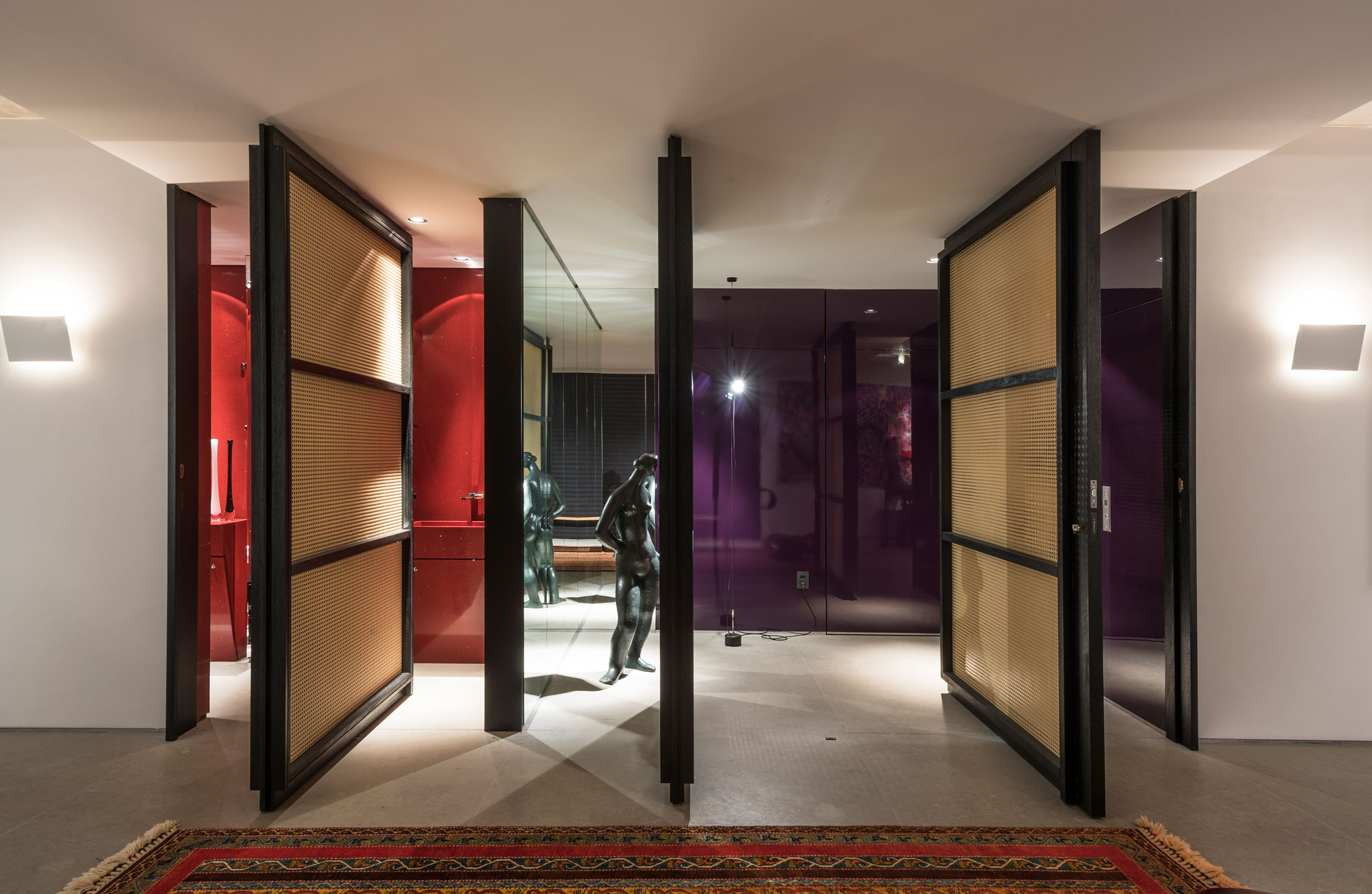 A Hip and Colorful Apartment for an Art Collector in Belo Horizonte, Brazil by 2arquitetos (13)