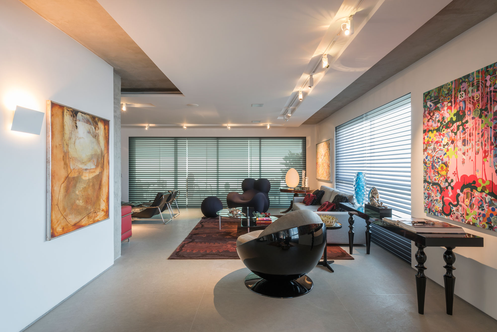 A Hip and Colorful Apartment for an Art Collector in Belo Horizonte, Brazil by 2arquitetos (2)