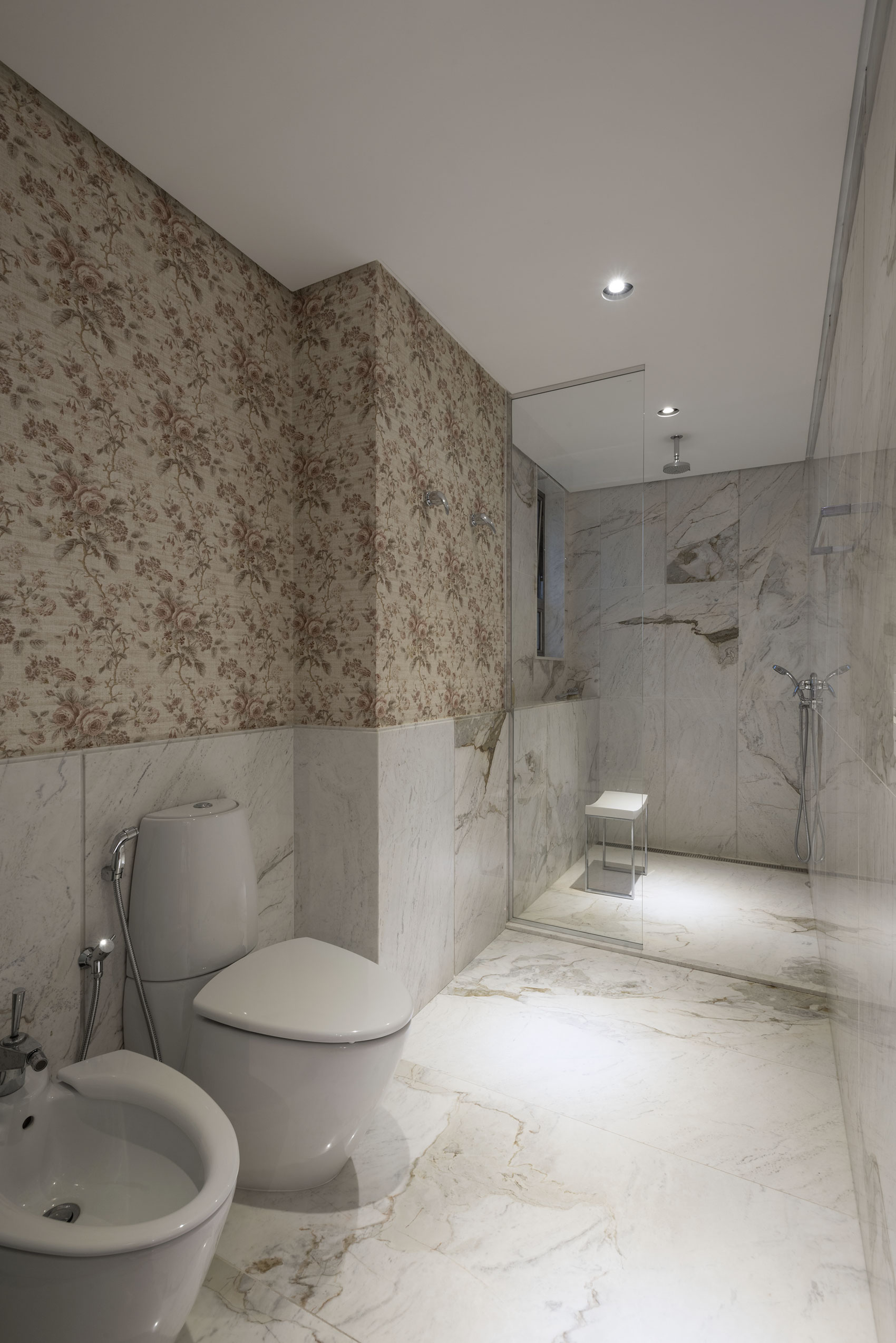 A Hip and Colorful Apartment for an Art Collector in Belo Horizonte, Brazil by 2arquitetos (24)