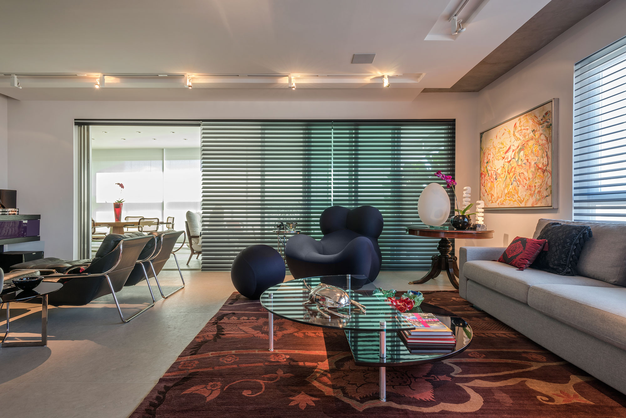 A Hip and Colorful Apartment for an Art Collector in Belo Horizonte, Brazil by 2arquitetos (3)