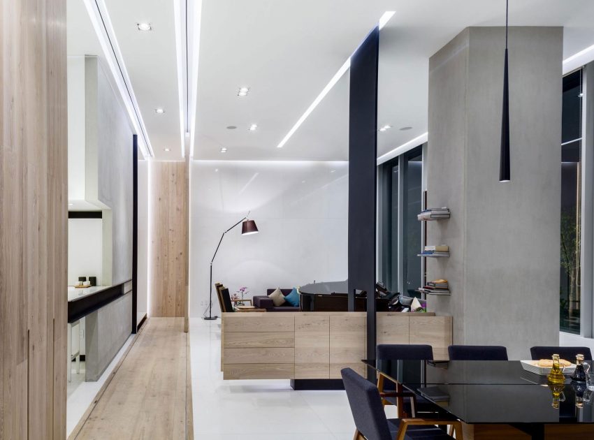 A Light-Filled Contemporary Apartment with Lots of Open and Semi-Open Space in Mexico City by Archetonic (5)