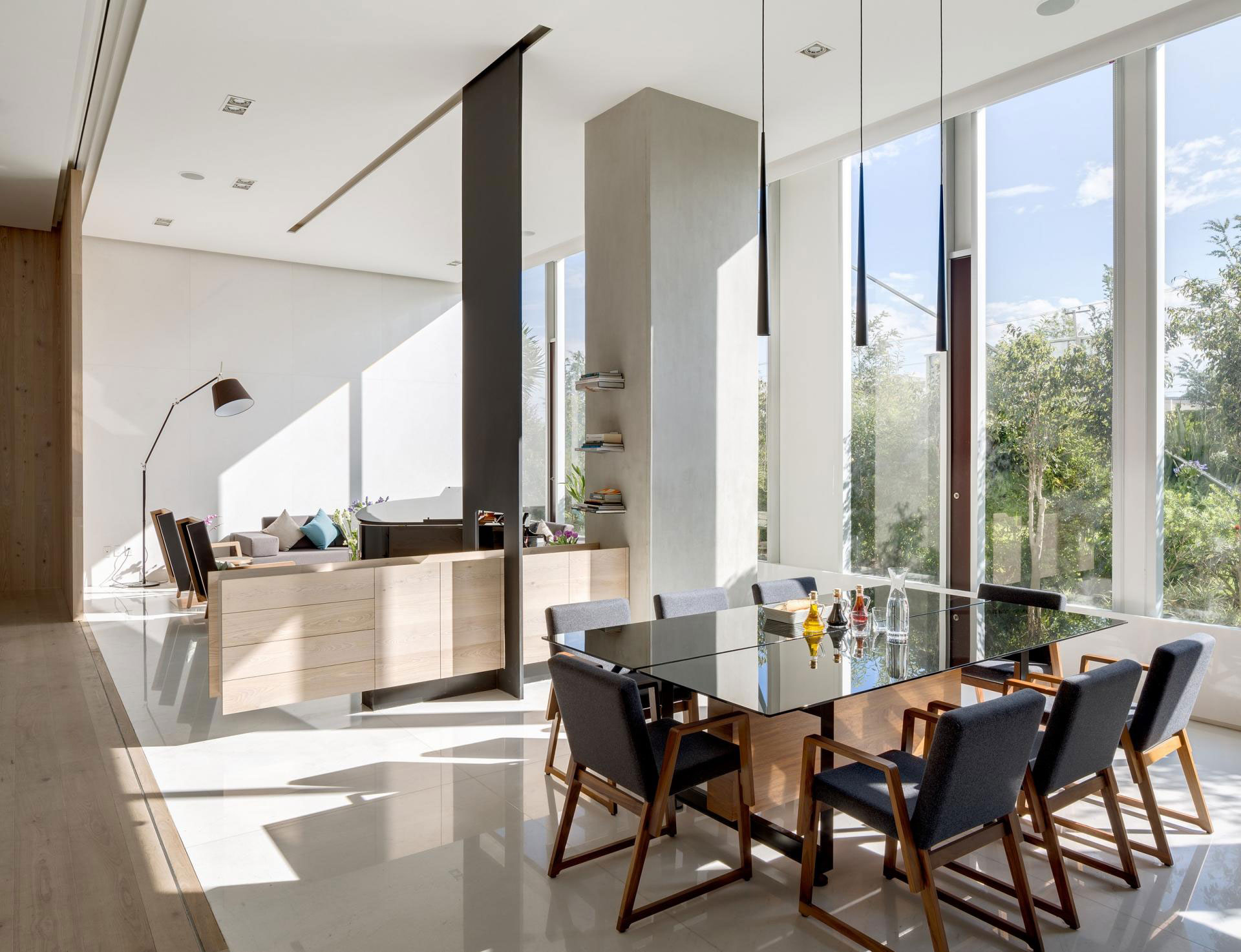 A Light-Filled Contemporary Apartment with Lots of Open and Semi-Open Space in Mexico City by Archetonic (9)
