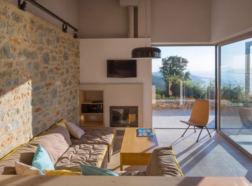 A Spacious Light-Filled Home with Stone Walls and Unique Style on Skiathos, Greece by HHH Architects (14)