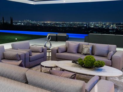 A Luxurious Contemporary Home with Dramatic and Stunning Interiors in Bel Air by McClean Design (27)