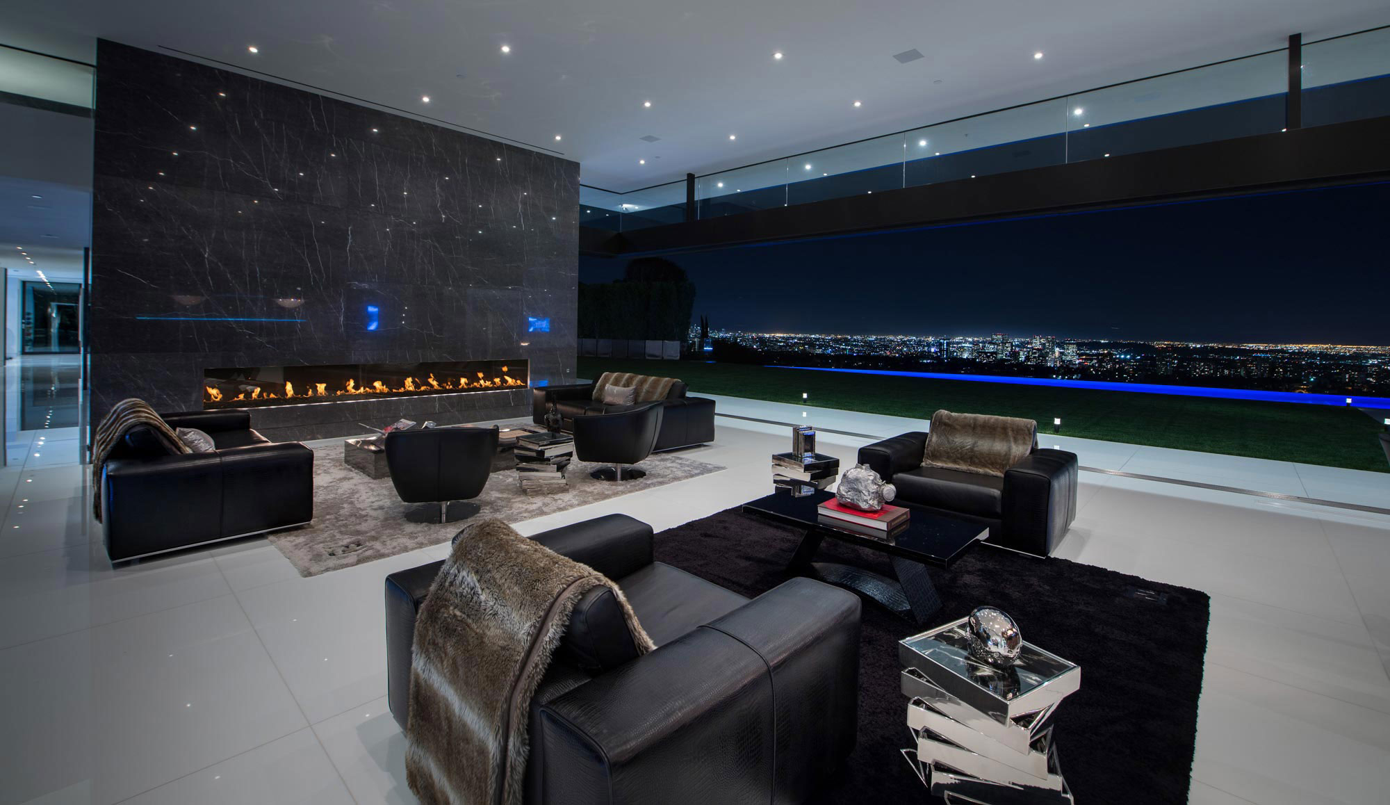 A Luxurious Contemporary Home with Dramatic and Stunning Interiors in Bel Air by McClean Design (30)
