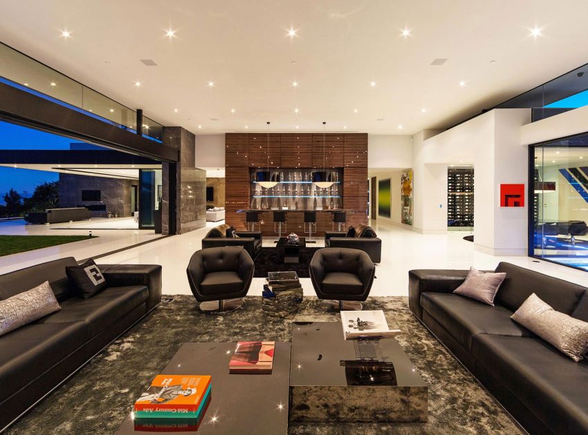 A Luxurious Contemporary Home with Dramatic and Stunning Interiors in Bel Air by McClean Design (35)