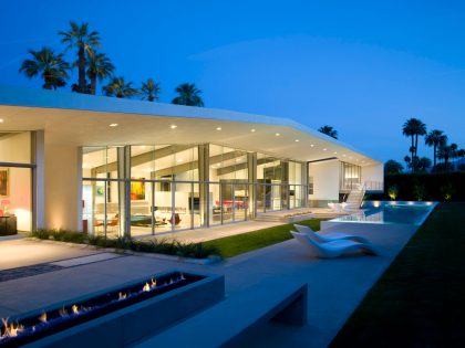 A Luxurious and Elegant Modern Home with Beautiful Views in Palm Springs, California by Sander Architects (14)