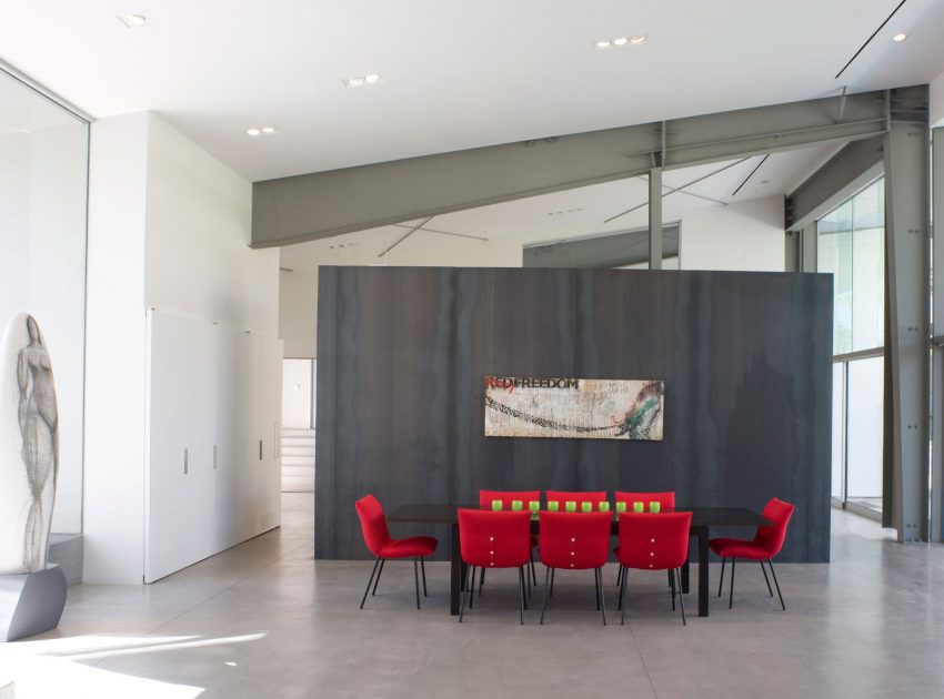 A Luxurious and Elegant Modern Home with Beautiful Views in Palm Springs, California by Sander Architects (8)