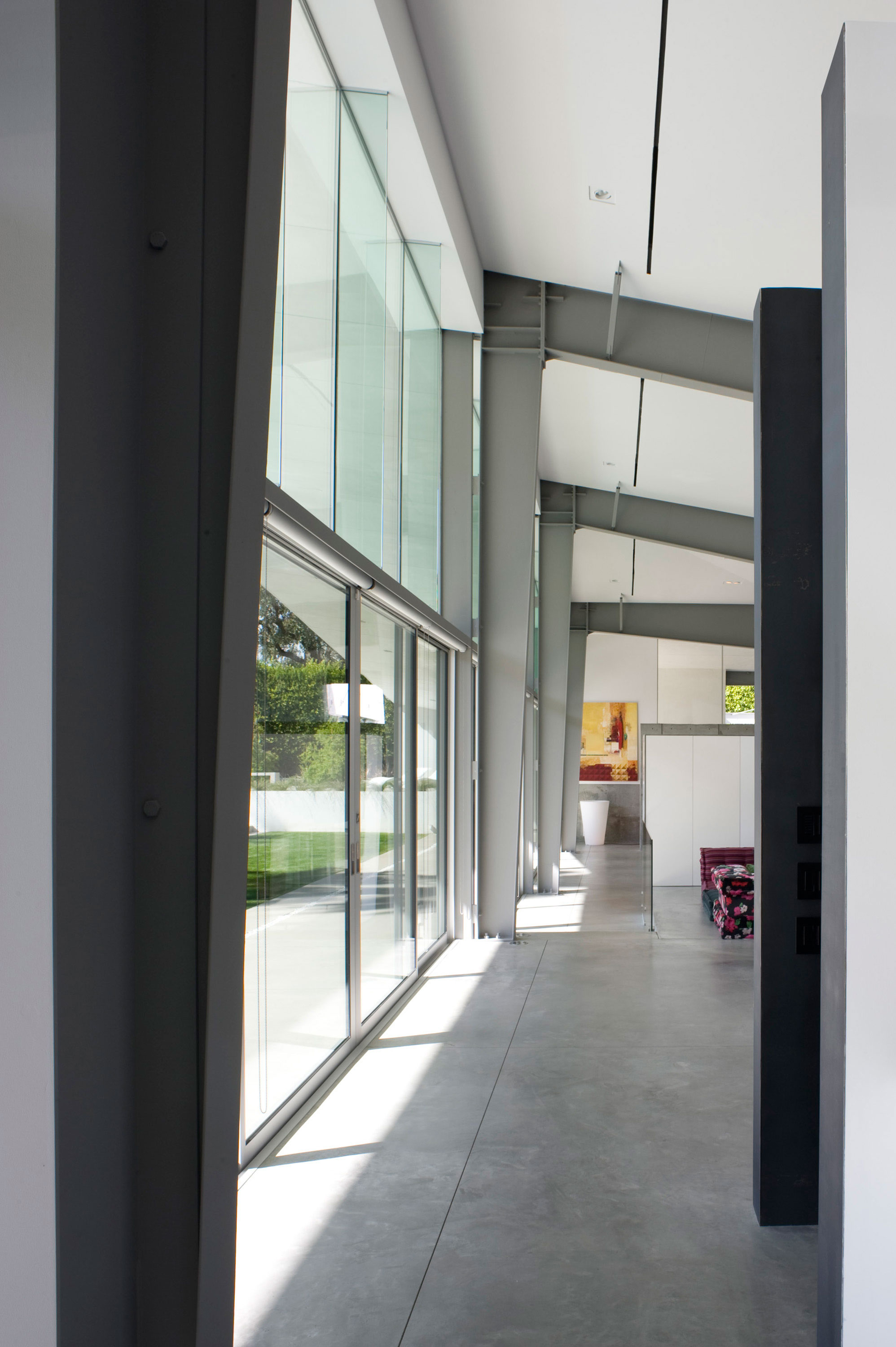 A Luxurious and Elegant Modern Home with Beautiful Views in Palm Springs, California by Sander Architects (9)