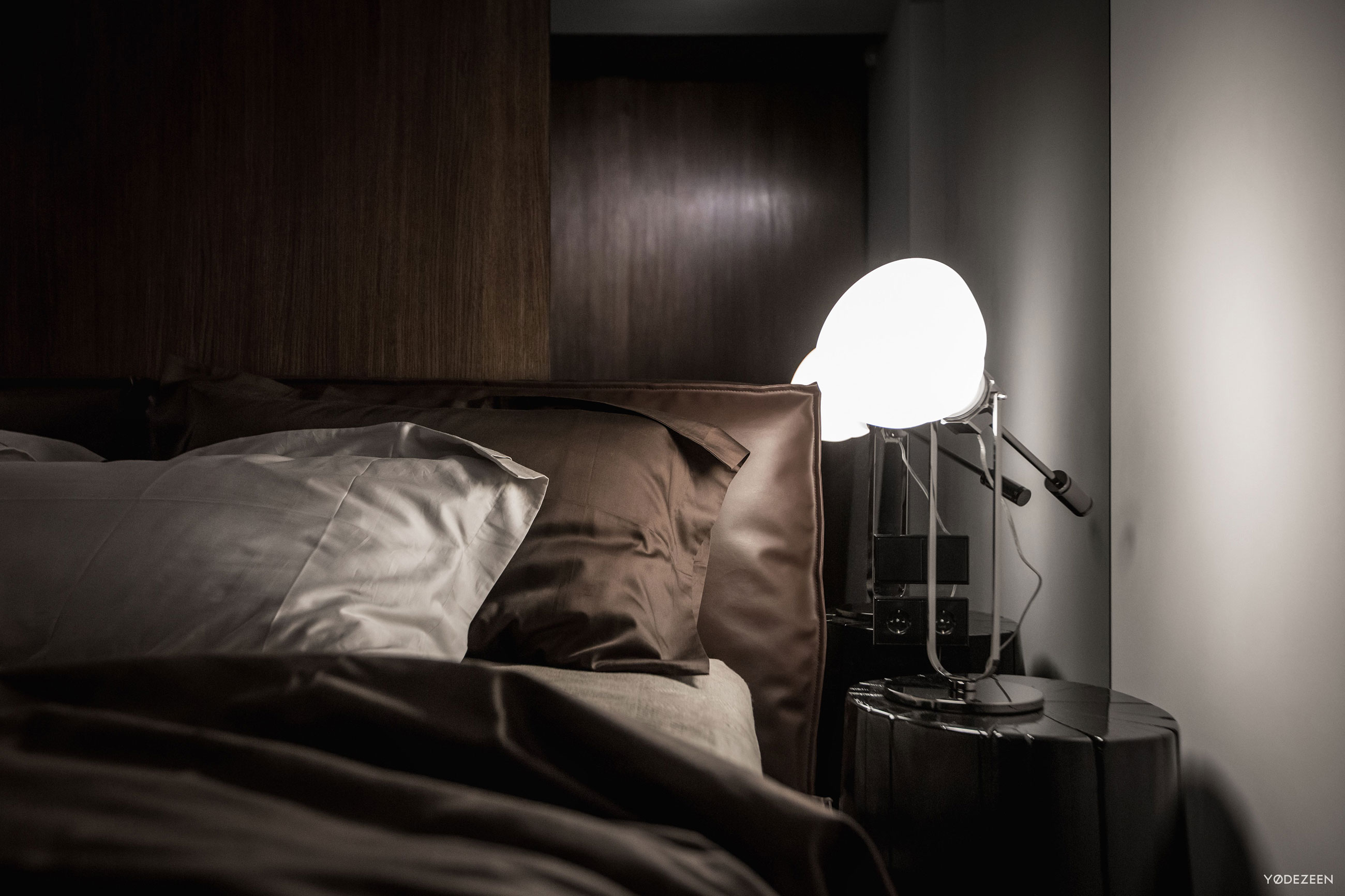 A Modern Home with Sophisticated and Twilight Interiors in Kiev, Ukraine by Yodezeen (31)