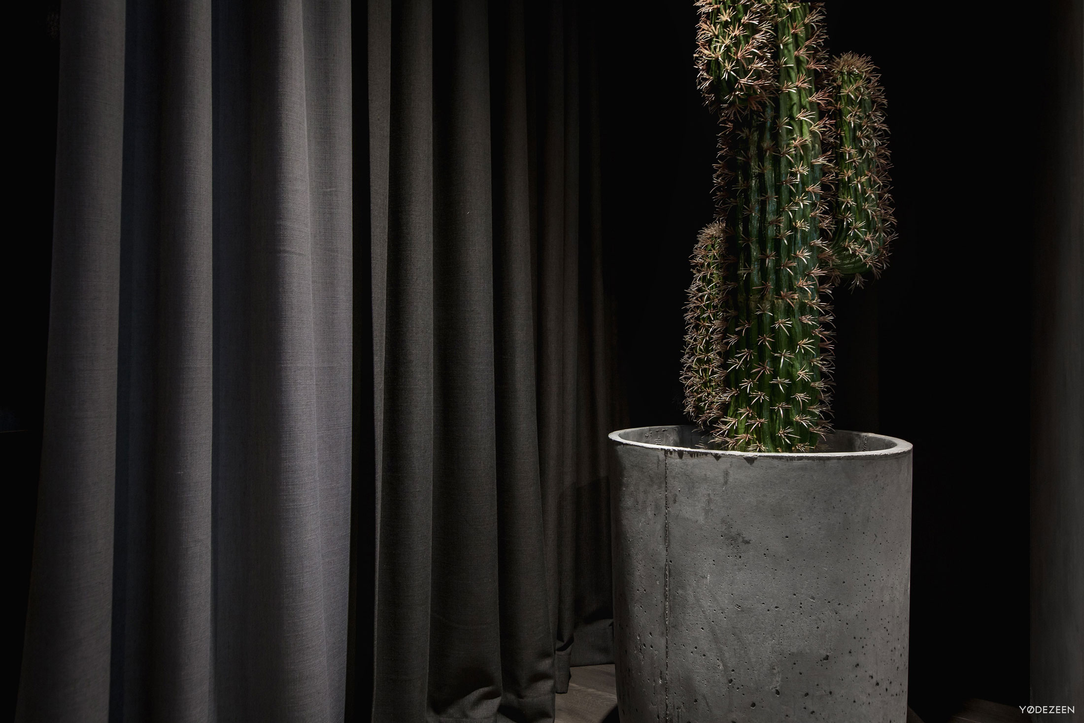 A Modern Home with Sophisticated and Twilight Interiors in Kiev, Ukraine by Yodezeen (4)