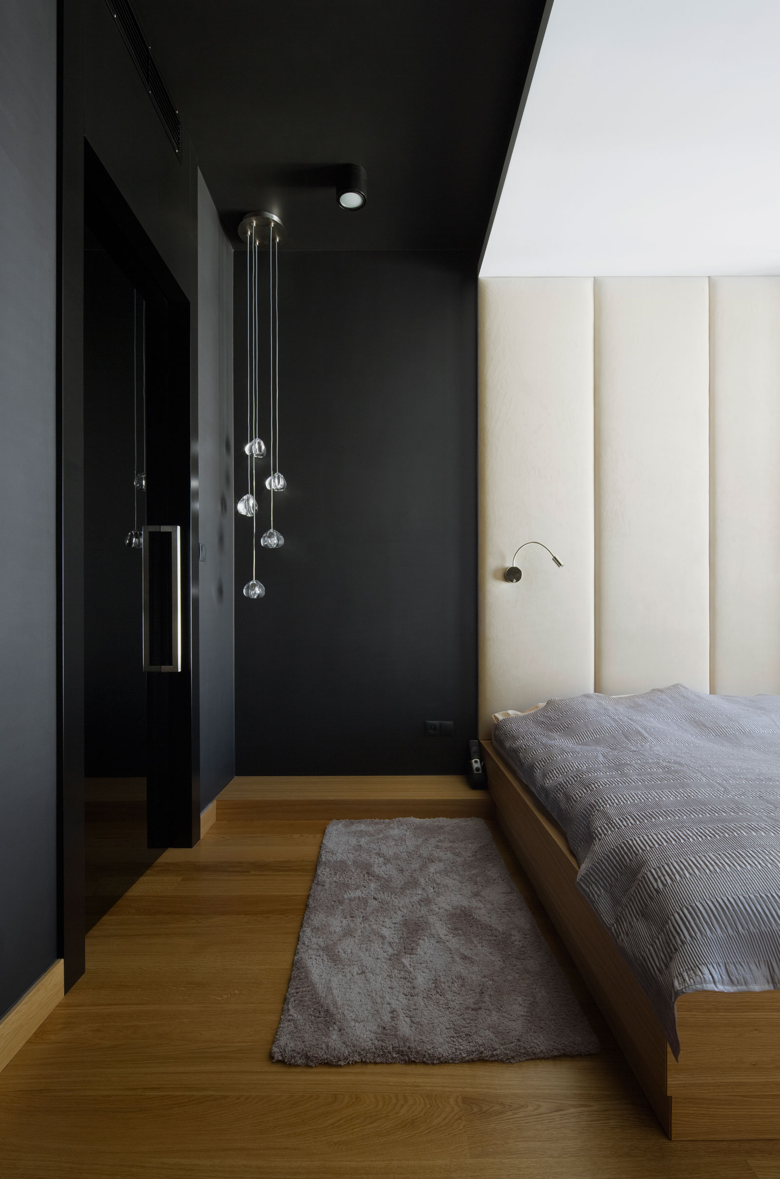 A Modern and Minimalist Apartment with Clean and Elegant Interiors in Poland by Hola Design (10)