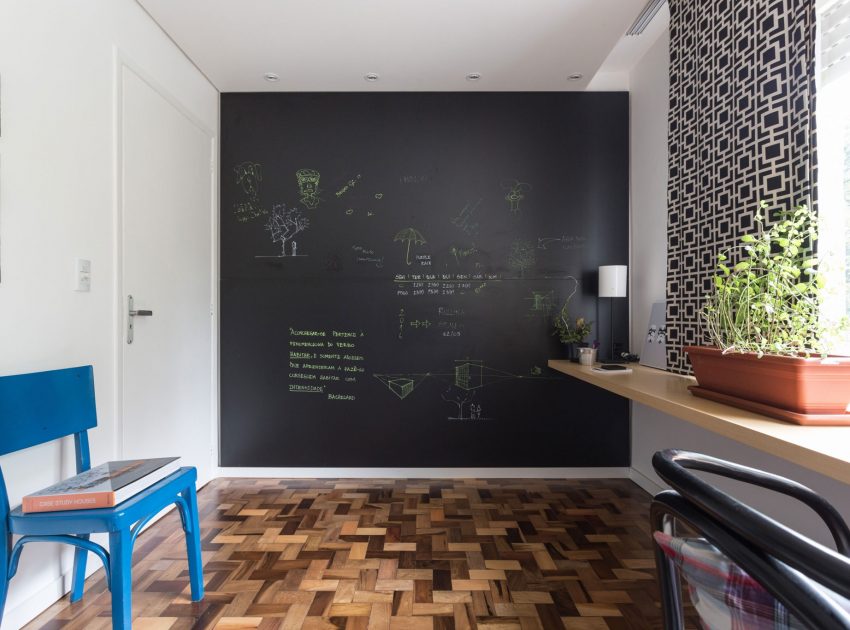 A Modern and Small Apartment for a Young Couple in Porto Alegre, Brazil by Renata Ramos (19)