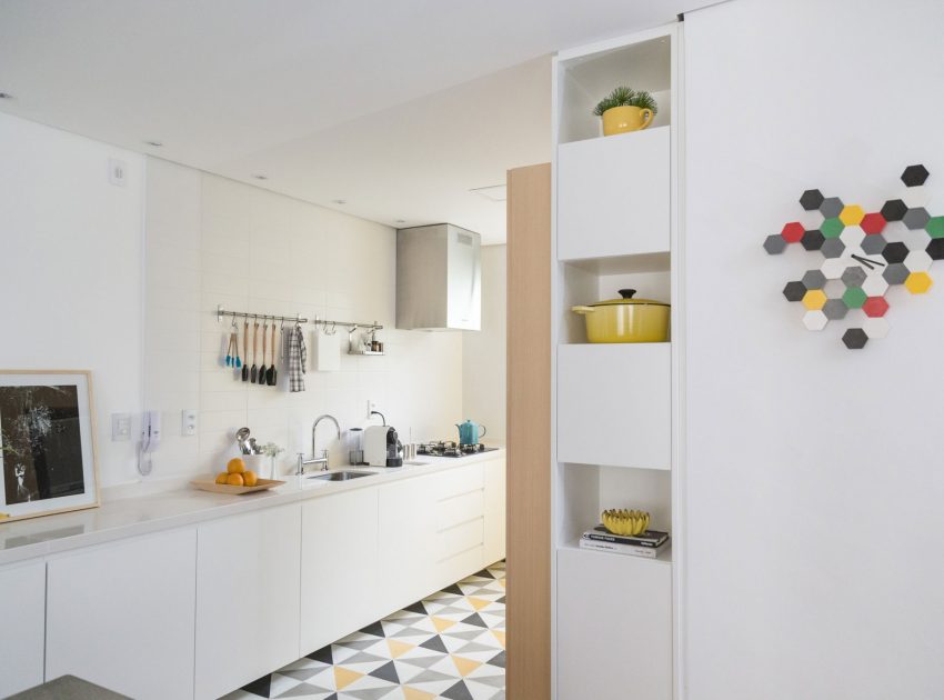 A Modern and Small Apartment for a Young Couple in Porto Alegre, Brazil by Renata Ramos (4)