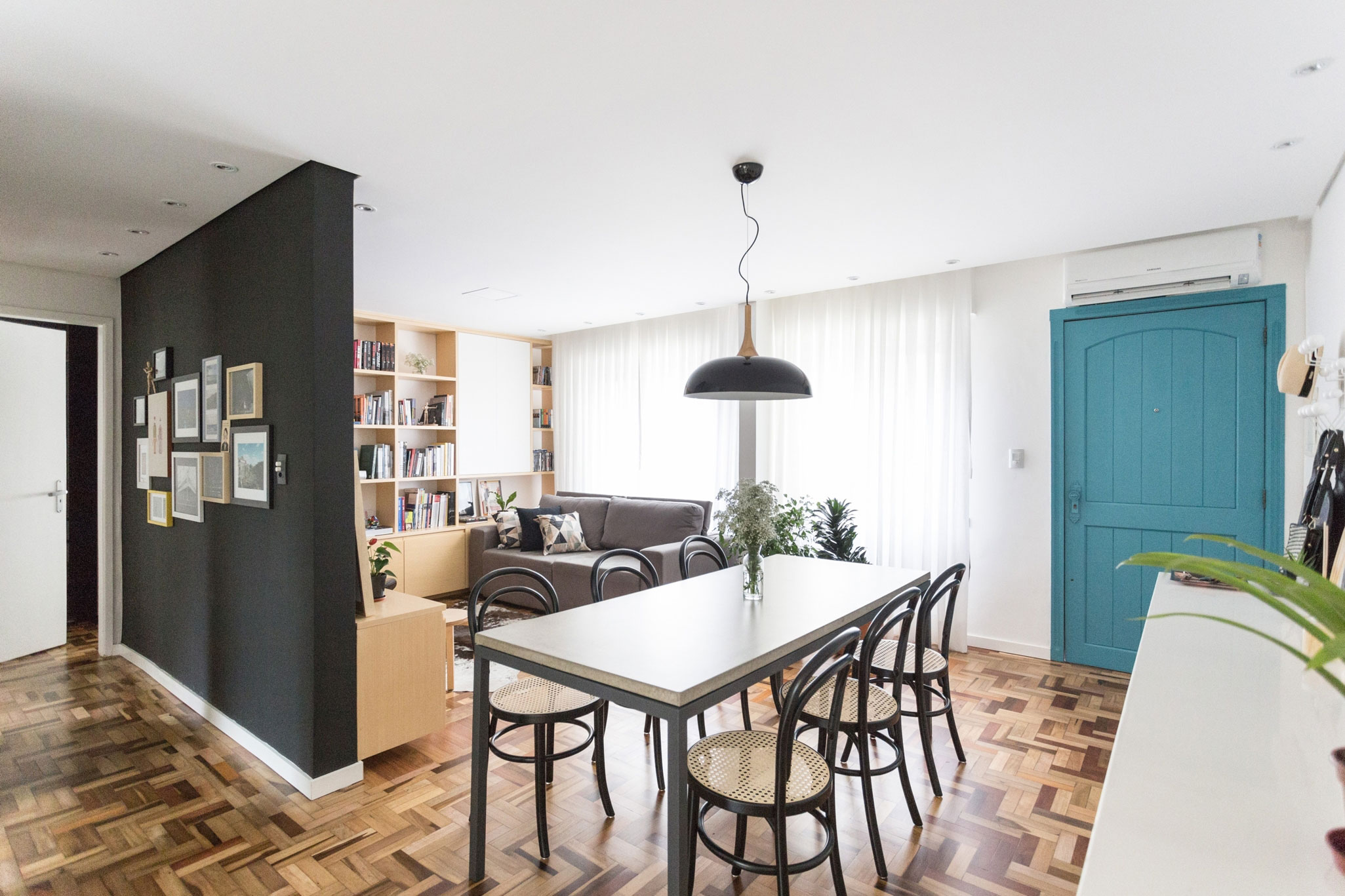 A Modern and Small Apartment for a Young Couple in Porto Alegre, Brazil by Renata Ramos (7)